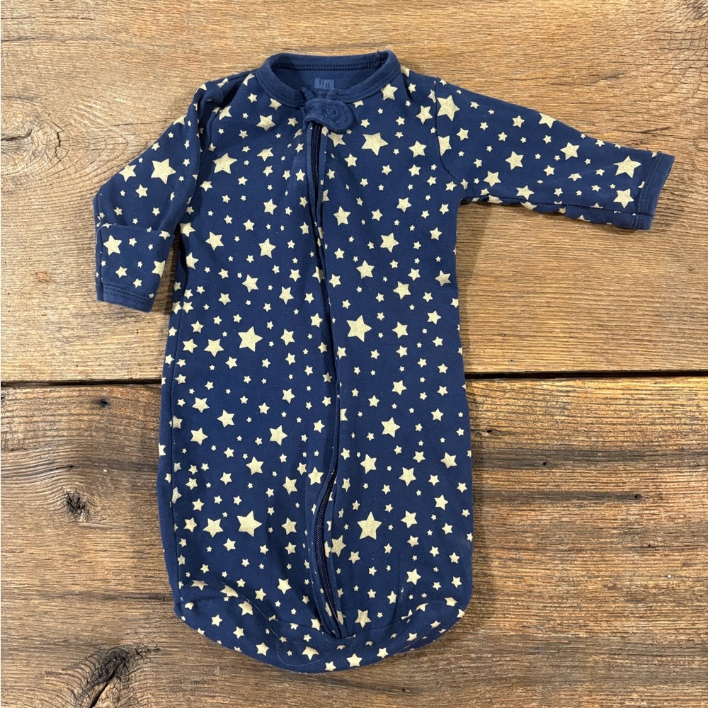 Hudson Baby sleeper (enclosed at bottom)